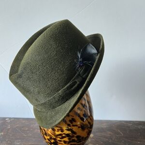 Knox Olive Green Felt Fedora with Feather Accent Size 6 7/8